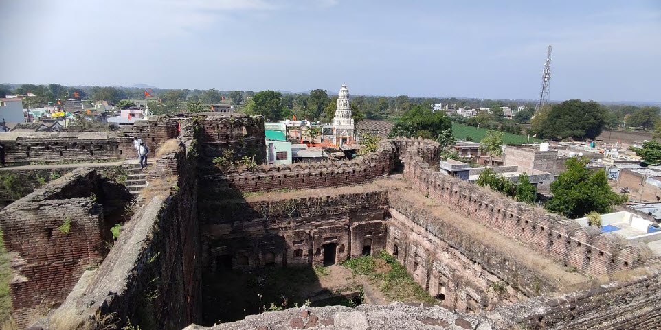 Jamner Fort, Jalgaon, Maharashtra - Vushii.com Jamner Fort, Jalgaon, Maharashtra - Vushii.com